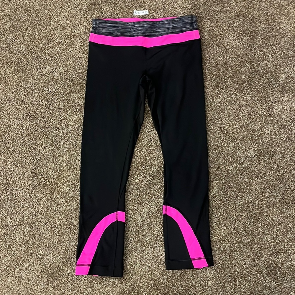 Size 4 Lululemon capris
